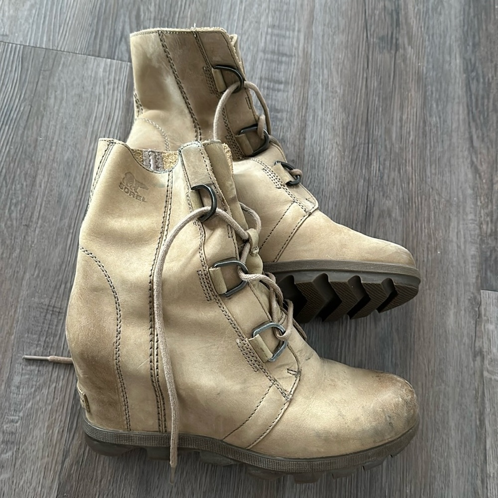 Sorel Wedges